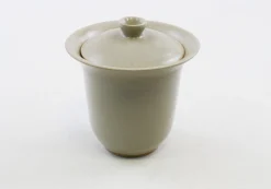 Hamburger Teespeicher Gaiwan von Ninah Kim, ca. 100 ml, glasiertes Steinzeug Discount