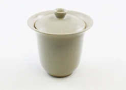 Hamburger Teespeicher Gaiwan von Ninah Kim, ca. 110 ml, glasiertes Steinzeug Outlet