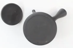 Hamburger Teespeicher Kyusu, zylindrisch, schwarz mit Blüten New