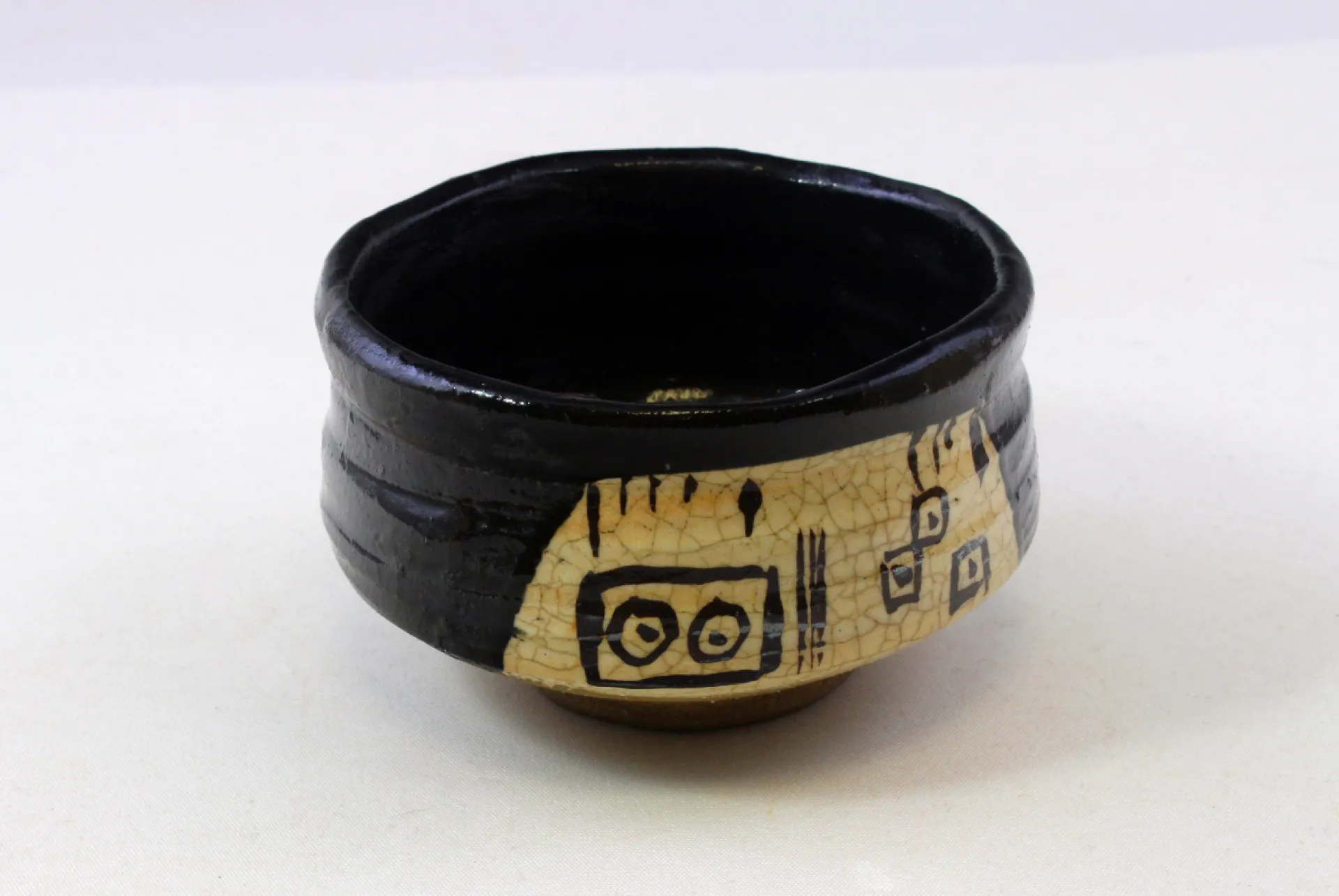 Hamburger Teespeicher Matchaschale (Chawan), Oribe, schwarz, beige Sale