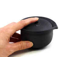 Hamburger Teespeicher Shiboridashi aus schwarzem Ton Outlet