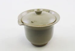 Hamburger Teespeicher Shiboridashi von Ninah Kim, ca. 180 ml, glasiertes Steinzeug Fashion
