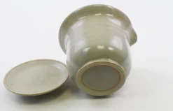 Hamburger Teespeicher Shiboridashi von Ninah Kim, ca. 200 ml, glasiertes Steinzeug Best