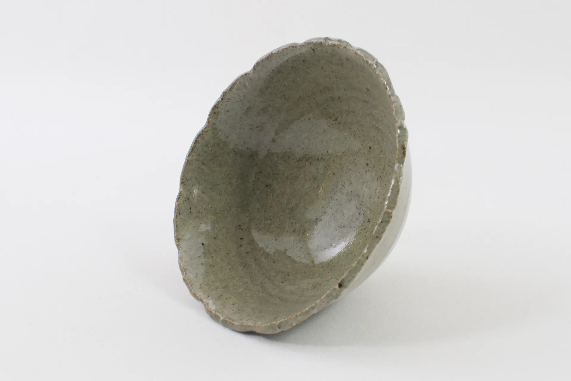 Hamburger Teespeicher Trinkschale, Handarbeit von Jiří Duchek mit Celadon-Glasur Outlet